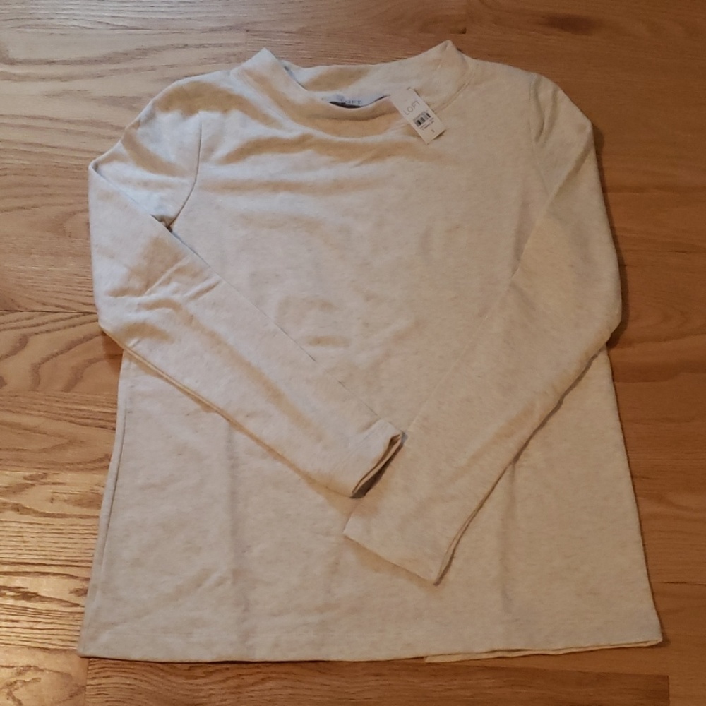 Loft long sleeve, button back